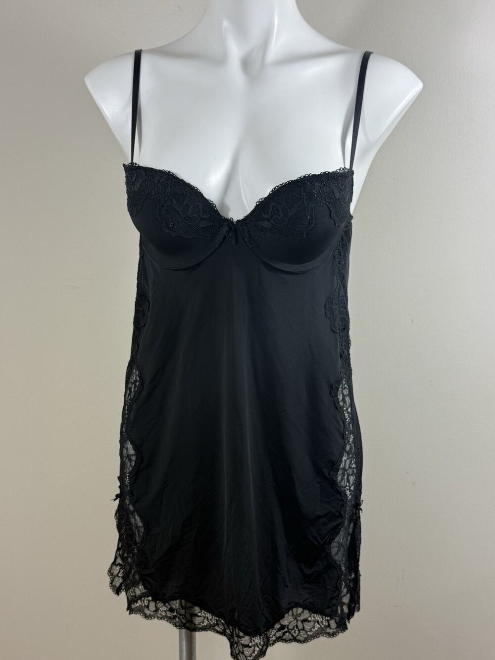 Victoria’s Secret Chemise Lingerie Womens Size 36B Black Lace Babydoll Romantic